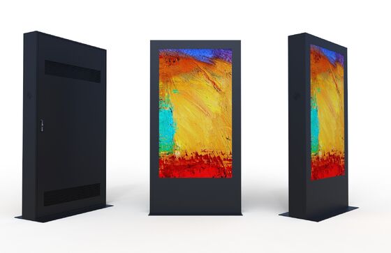 Affichage LCD extérieur imperméable à l'eau de 55 pouces avec une luminosité de 2500 nits pour l'affichage et la publicité numériques