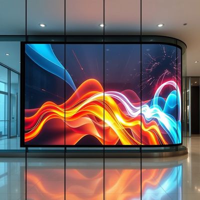 Film d'affichage LED transparent pliable IP65 Noté 5000 nits Lumière ultra-mince 3,9 mm Conception facile d'installation pour les surfaces courbes