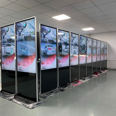 Affichage numérique 4K UHD debout à l'intérieur avec panneau IPS LG A-Grade et gestion à distance CMS Cloud